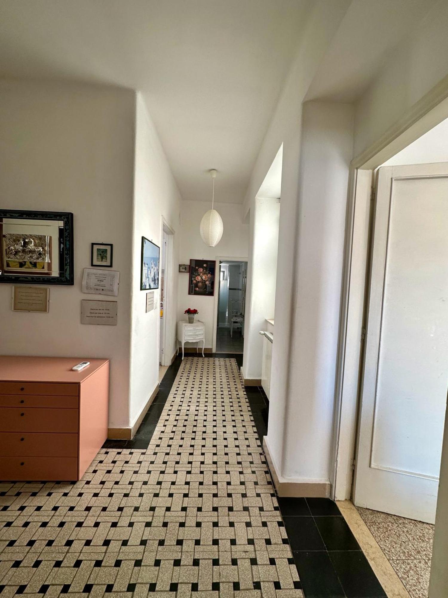 Appartamento Via Trevisani Bari Bagian luar foto